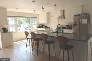 9530 Ashbourn Dr, Burke, VA 22015 - Photo 3