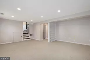 9530 Ashbourn Dr, Burke, VA 22015 - Photo 27