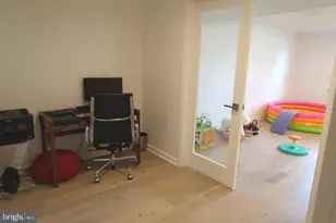 9530 Ashbourn Dr, Burke, VA 22015 - Photo 17