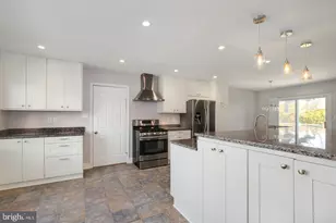 9530 Ashbourn Dr, Burke, VA 22015 - Photo 25