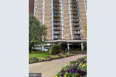 6800 Fleetwood Road #705, McLean, VA 22101 - Photo 1