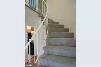 9626 Lindenbrook Street, Fairfax, VA 22031 - Photo 11