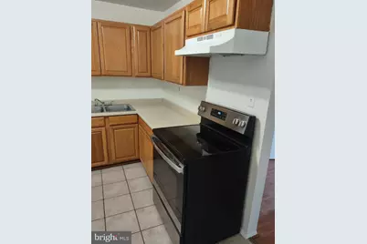 9626 Lindenbrook Street, Fairfax, VA 22031 - Photo 3