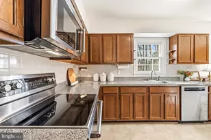 7433 Spring Tree Dr, Springfield, VA 22153 - Photo 15