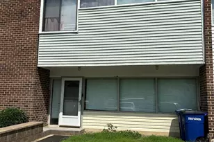 1218 Magnolia Ln, Herndon, VA 20170 - Photo 1