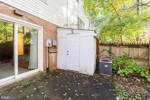 7779 Tiverton Dr, Springfield, VA 22152 - Photo 21