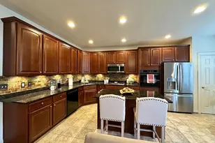 8378 Old Vicarage St, Lorton, VA 22079 - Photo 9