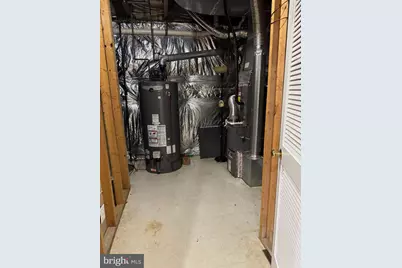 7156 Pennys Town Court, Annandale, VA 22003 - Photo 9