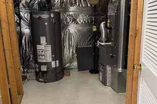 7156 Pennys Town Ct, Annandale, VA 22003 - Photo 9