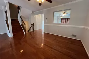 12002 Lisa Marie Ct, Fairfax, VA 22033 - Photo 9