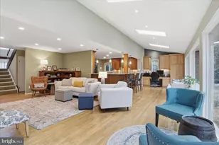 4205 Elizabeth Ln, Annandale, VA 22003 - Photo 9