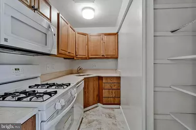 204 Park Terrace Court SE #25, Vienna, VA 22180 - Photo 9