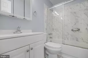 2104 Berger Pl, Herndon, VA 20170 - Photo 15