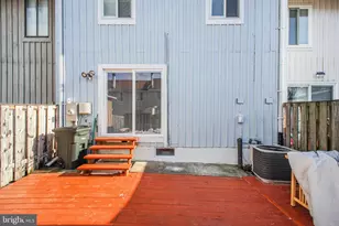 2104 Berger Pl, Herndon, VA 20170 - Photo 27