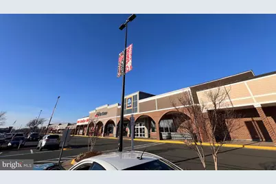 4129 Meadowland Court, Chantilly, VA 20151 - Photo 3