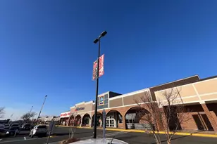 4129 Meadowland Ct, Chantilly, VA 20151 - Photo 3