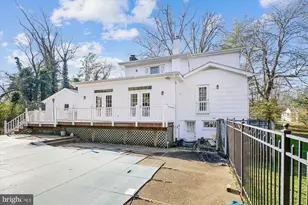 2627 Five Oaks Rd, Vienna, VA 22181 - Photo 75