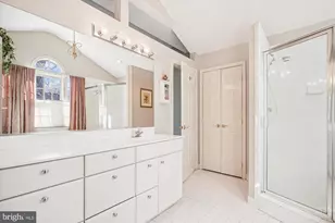 2627 Five Oaks Rd, Vienna, VA 22181 - Photo 45