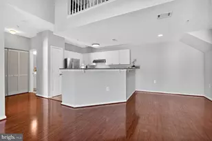 11329 Aristotle Dr, Fairfax, VA 22030 - Photo 9