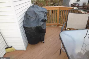 12249 Wye Oak Commons Cir, Burke, VA 22015 - Photo 17