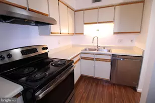 8380 Brockham Dr, Alexandria, VA 22309 - Photo 5