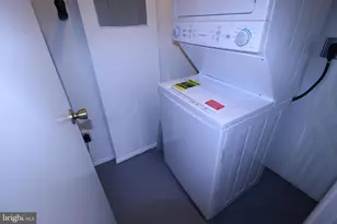 8380 Brockham Dr, Alexandria, VA 22309 - Photo 17