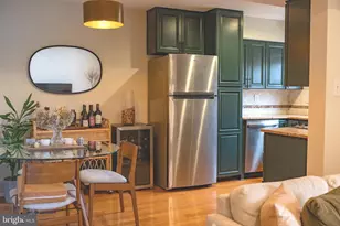 7761 New Providence Dr, Falls Church, VA 22042 - Photo 5