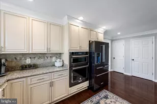 5211 Inverchapel Rd, Springfield, VA 22151 - Photo 17