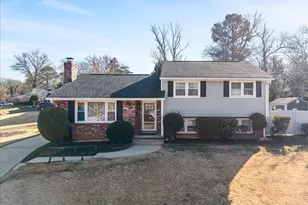 5211 Inverchapel Rd, Springfield, VA 22151 - Photo 7