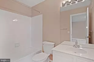 2388 Dakota Lakes Dr, Herndon, VA 20171 - Photo 33