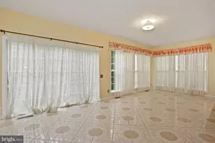 2388 Dakota Lakes Dr, Herndon, VA 20171 - Photo 17