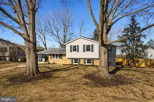 8011 Lynnfield Dr, Alexandria, VA 22306 - Photo 3