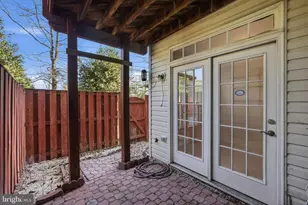 8429 Hallie Rose St, Alexandria, VA 22309 - Photo 17