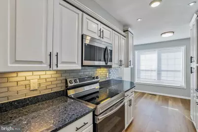 9523 Cherry Oak Court, Burke, VA 22015 - Photo 3