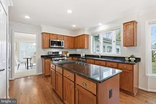 13306 Tannery Ct, Fairfax, VA 22033 - Photo 15