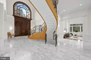 612 Rivercrest Dr, McLean, VA 22101 - Photo 7