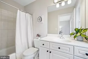 4515 Forest Hill Dr, Fairfax, VA 22030 - Photo 31