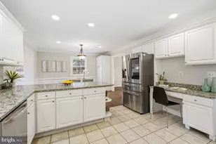 4515 Forest Hill Dr, Fairfax, VA 22030 - Photo 13