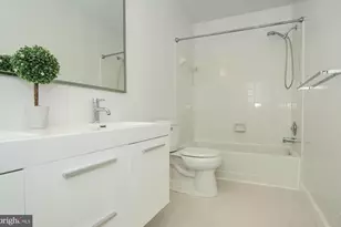 3335 Oakshade Ct, Fairfax, VA 22033 - Photo 11