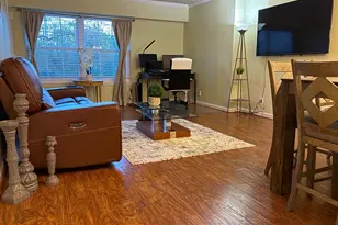 7640 Tremayne Pl, McLean, VA 22102 - Photo 3