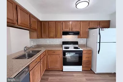 13624 Forest Pond Court, Centreville, VA 20121 - Photo 5