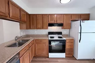 13624 Forest Pond Ct, Centreville, VA 20121 - Photo 5