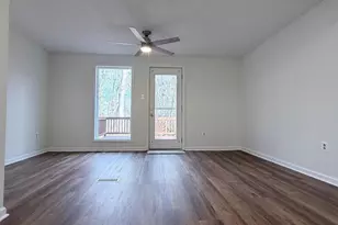 13624 Forest Pond Ct, Centreville, VA 20121 - Photo 3