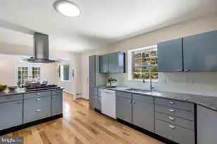 3442 Glen Carlyn Dr, Falls Church, VA 22041 - Photo 23