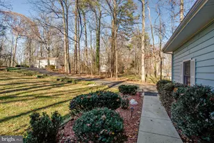 12225 Tall Pines Ct, Fairfax, VA 22030 - Photo 7
