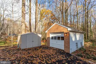 12225 Tall Pines Ct, Fairfax, VA 22030 - Photo 23