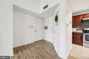 12152 Penderview Terrace, Fairfax, VA 22033 - Photo 3