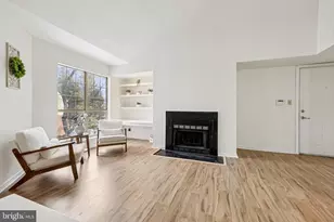 12152 Penderview Terrace, Fairfax, VA 22033 - Photo 5