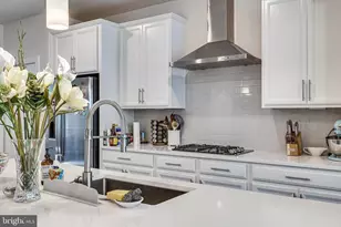 2335 Water Promenade Ave, Herndon, VA 20171 - Photo 15