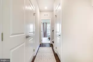 2335 Water Promenade Ave, Herndon, VA 20171 - Photo 31